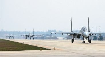 空軍航空兵某旅開展飛行訓練